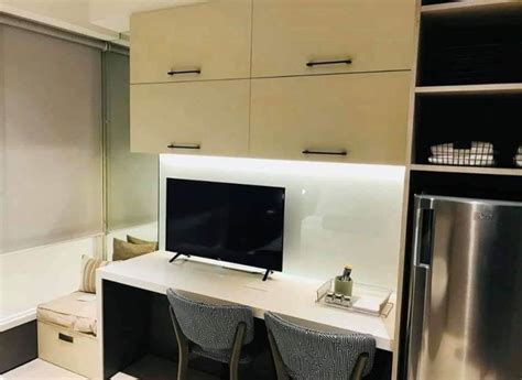 Near MRT and SM Megamall The Paddington Place For Sale .
